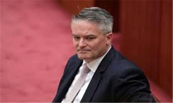 وزیر دارایی استرالیا از سمت خود کناره گیری می کند