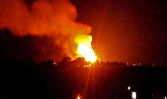 انفجار شدید در یمن ده‌ها تن از عناصر ائتلاف سعودی را به کام مرگ فرو برد