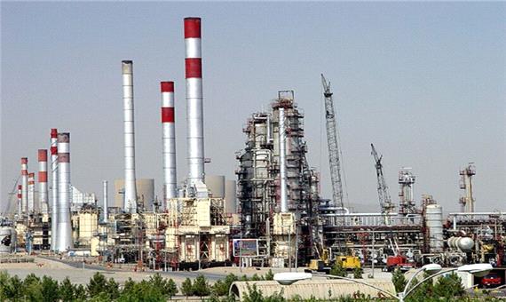 ملزم شدن وزارت نفت به ارائه گزارش میزان صادرات به مجلس