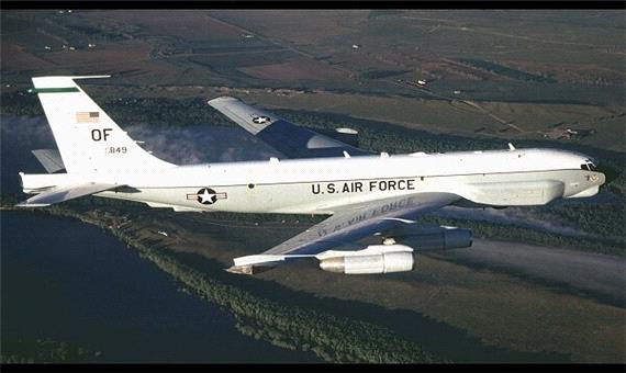 رهگیری هواپیمای جاسوسی آمریکا توسط جنگنده روسی