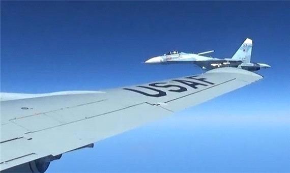 رهگیری هواپیمای شناسایی آمریکا توسط سوخوهای روسی بر فراز دریای سیاه