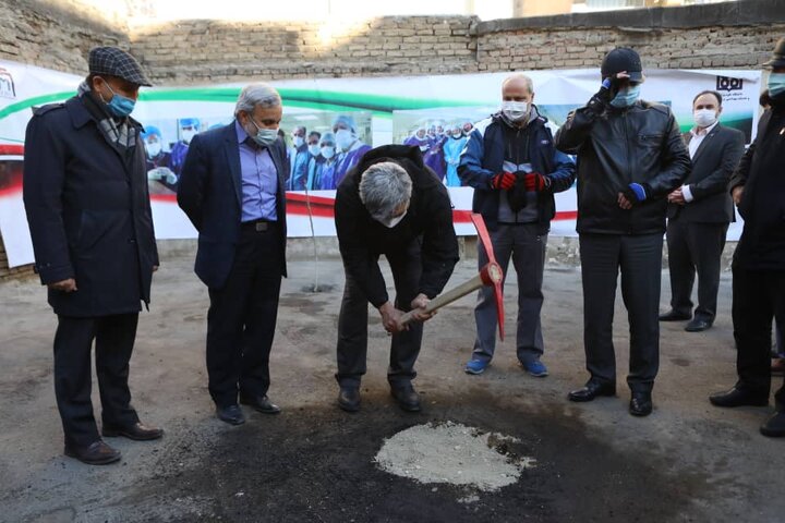 شهردار تهران کلنگ ساخت همراه سرای بیمارستان امام را به زمین زد