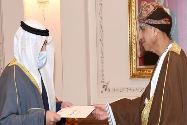 ارسال پیام مکتوب امیر کویت به سلطان عمان