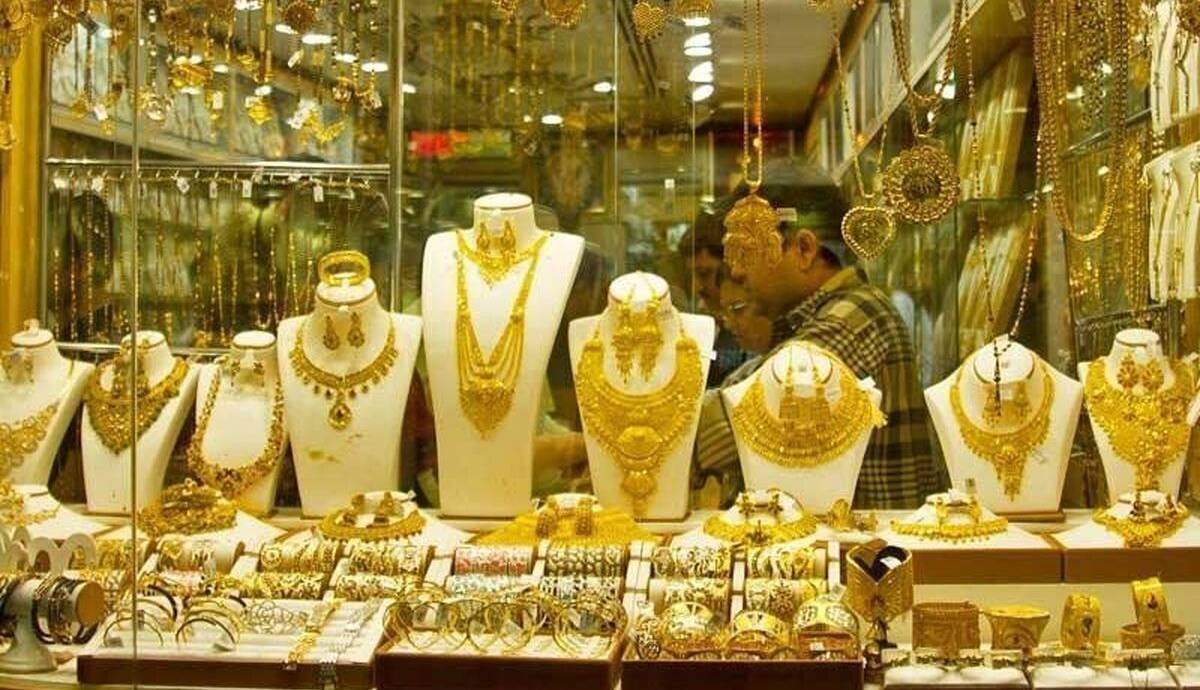 تابلو طلا قرمز شد؛ کاهش نرخ دلار در بازار