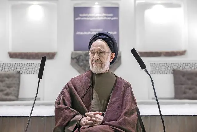 سرمقاله هم میهن/ دین و آزادی