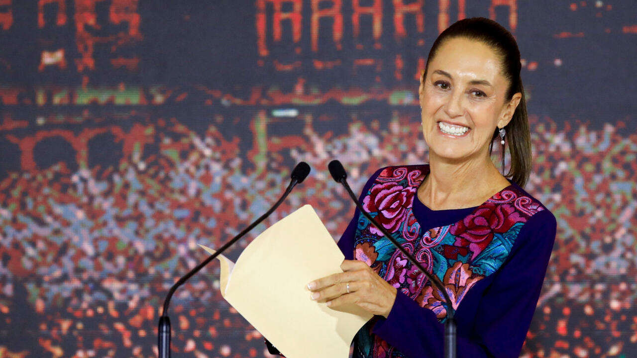 تعرض جنسی به رئیس‌جمهور زن مکزیک در مقابل چشمان بهت‌زده محافظان