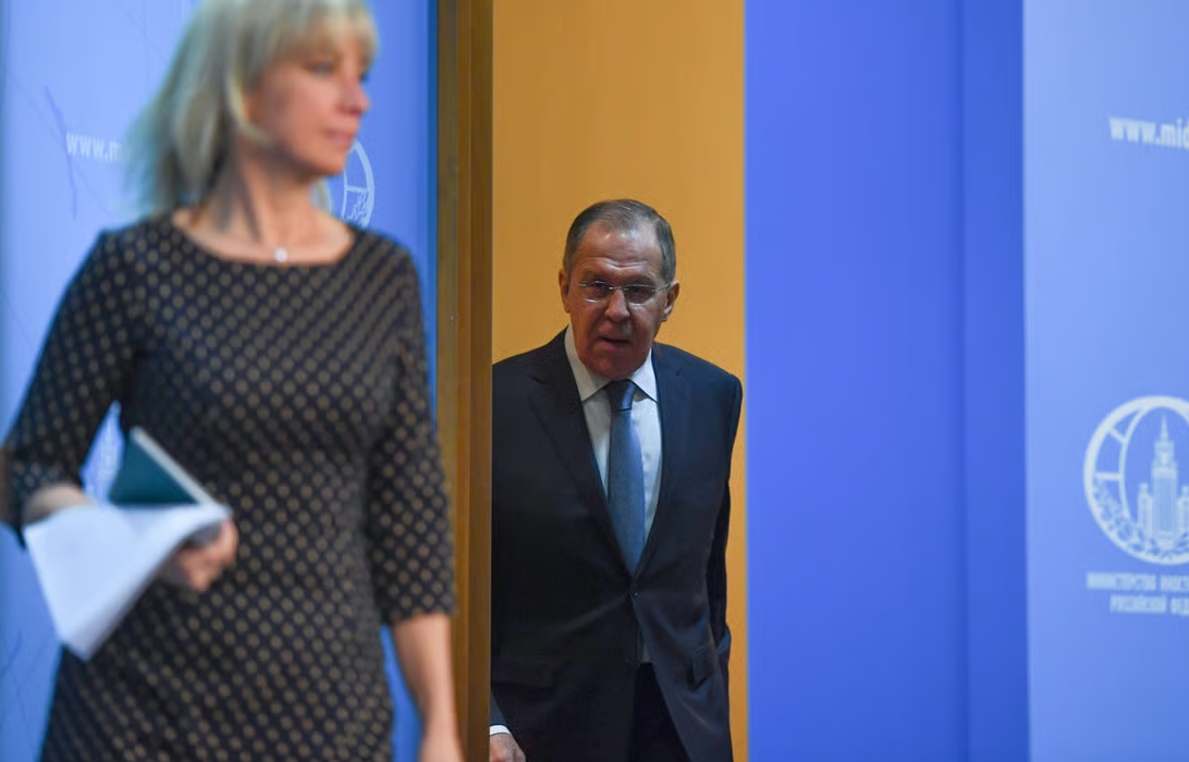 طومار لاوروف پس از ۲۱ سال پیچیده می‌شود؟