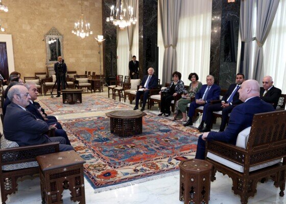 رئیس‌جمهور لبنان: منتظر پاسخ اسرائیل به گزینه مذاکره برای آزادسازی سرزمین هستیم