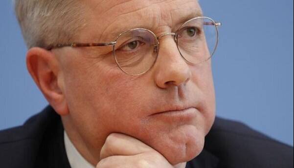 عضو پارلمان آلمان: اتحادیه اروپا دیگر نمی‌تواند به آمریکا اعتماد کند