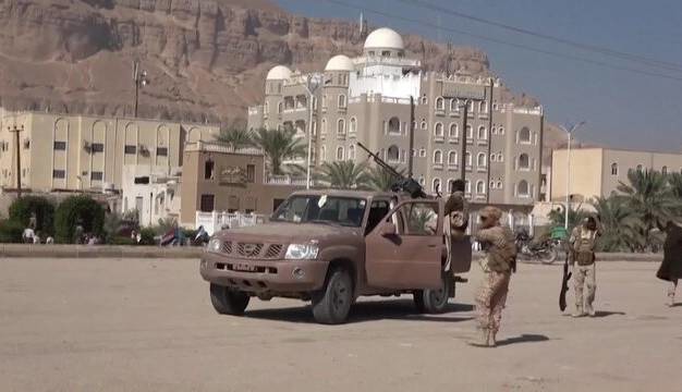 کنترل نیروهای مورد حمایت امارات بر یک بندر استراتژیک در مرز با عمان