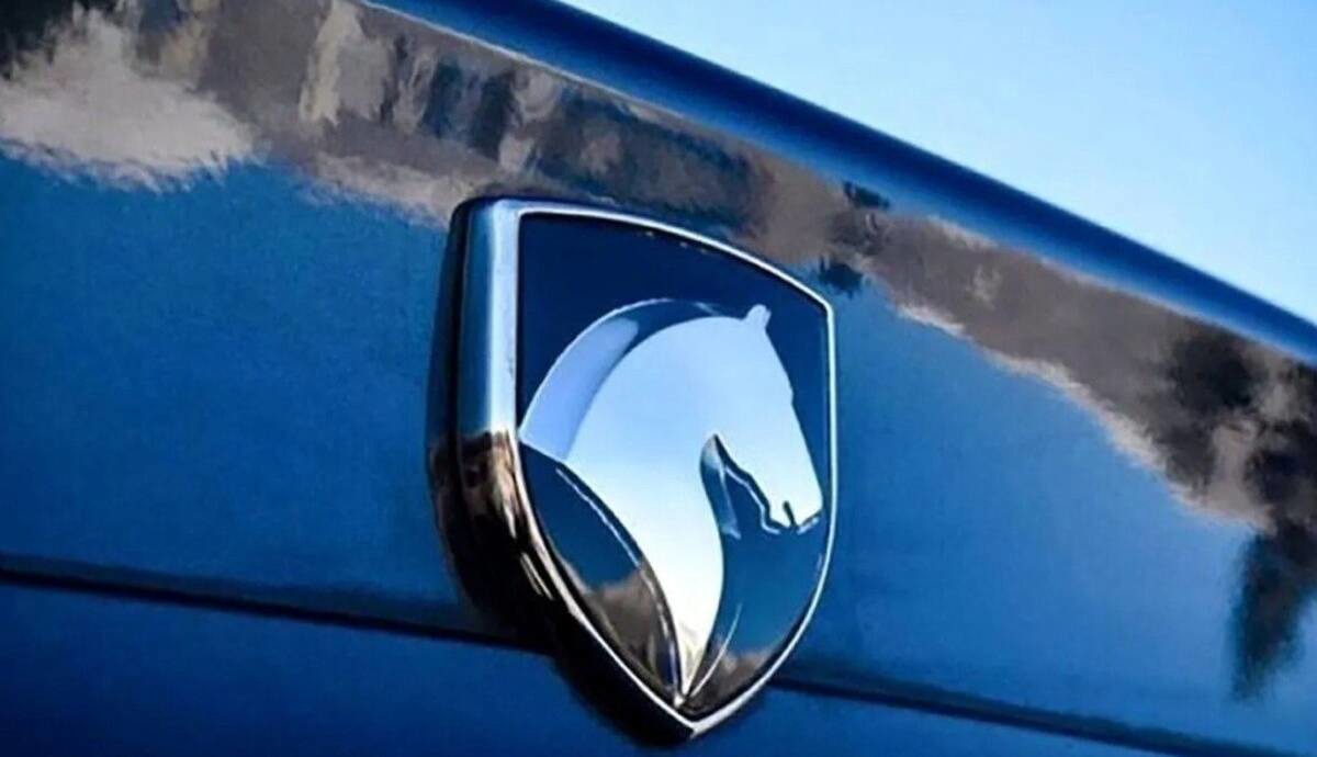 صف ایران خودرو ۱۰ میلیون نفری شد!