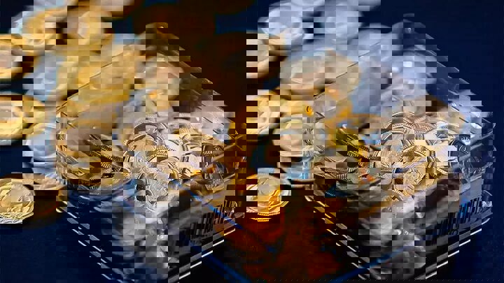 تحویل سکه‌های پیش‌فروش شروع شد