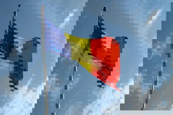 رومانی به برنامه خرید تسلیحات آمریکایی برای اوکراین پیوست