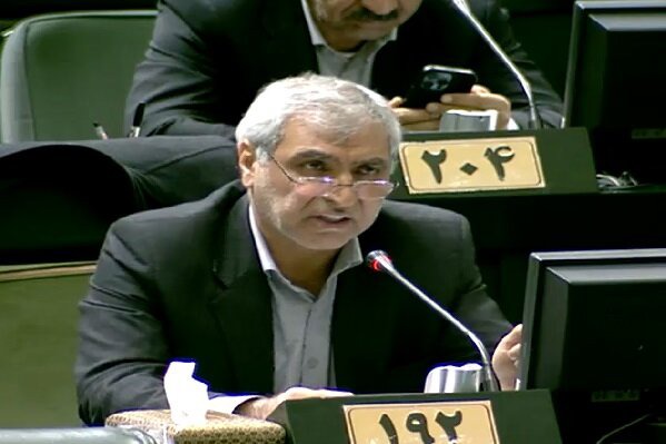 نایب رئیس کمیسیون برنامه: بودجه ۱۴۰۵ با برنامه هفتم همخوانی ندارد