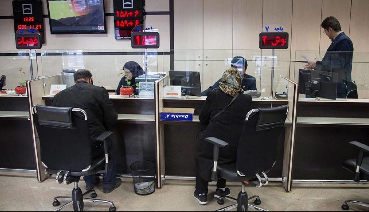 تقویت عرضه اسکناس ارزی در شعب منتخب شبکه بانکی