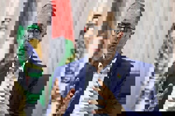 تاکید عضو حماس بر لزوم عذرخواهی و بازبینی غرب در ارزش‌های خود