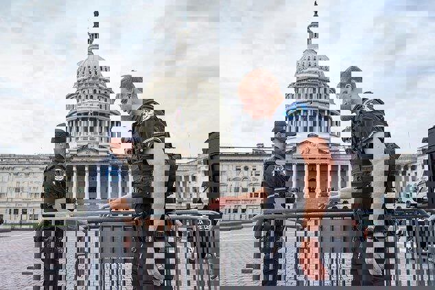 دولت آمریکا موقتا تعطیل می‌شود