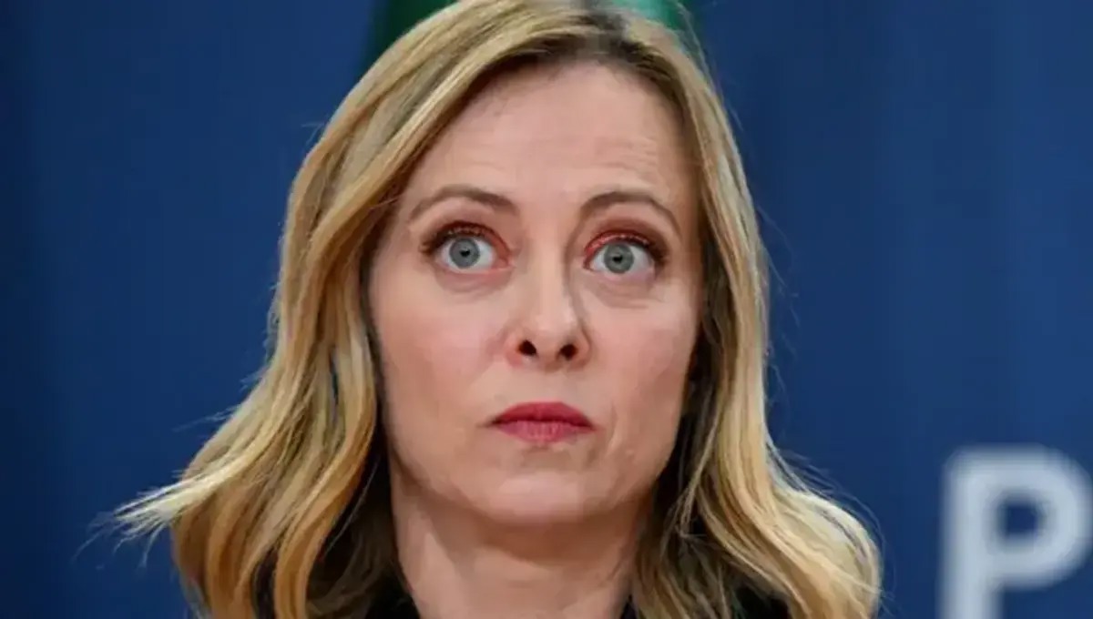 شباهت فرشته کلیسای سن‌لورنتسو به نخست‌وزیر ایتالیا