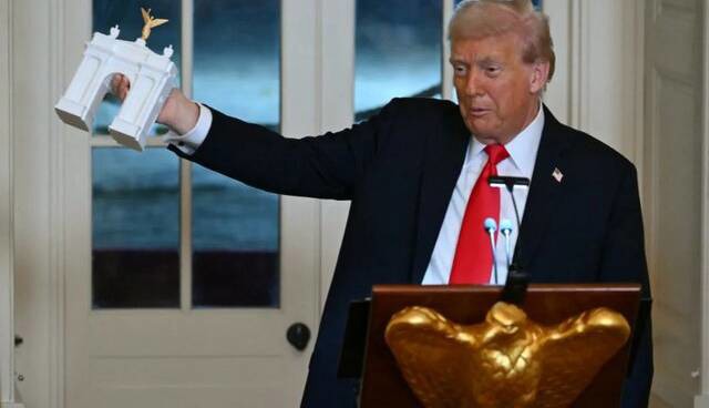 دستور ترامپ برای ساخت طاق نصرت ۷۶ متری در واشنگتن