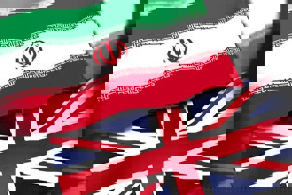 تحریم‌های خصمانه انگلیس علیه ایران