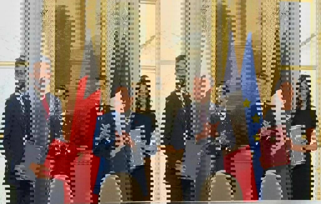 فرانسه و بحرین توافقنامه نظامی امضا کردند