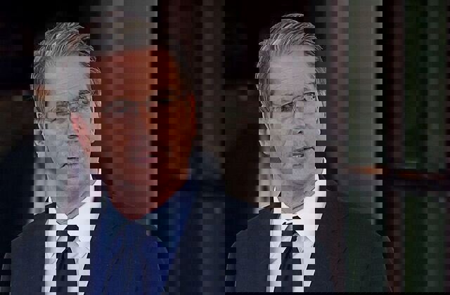 جانستون: واشنگتن برای ایجاد ناآرامی، اقتصاد ایران را هدف گرفت