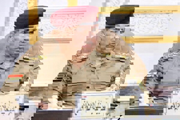 سعد معن: عراق  ۲ هزار و ۲۵۰ تروریست را از سوریه تحویل گرفته است