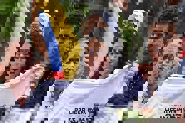 آزادی دو چهره برجسته مخالف در ونزوئلا پیش از تصویب قانون عفو عمومی