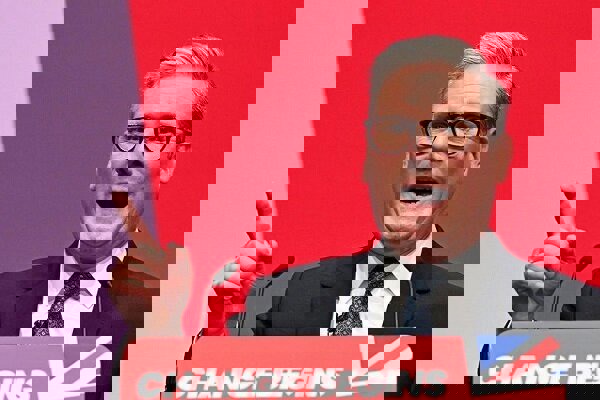 فشارهای داخلی در بریتانیا برای استعفای نخست‌وزیر ظرف یک هفته