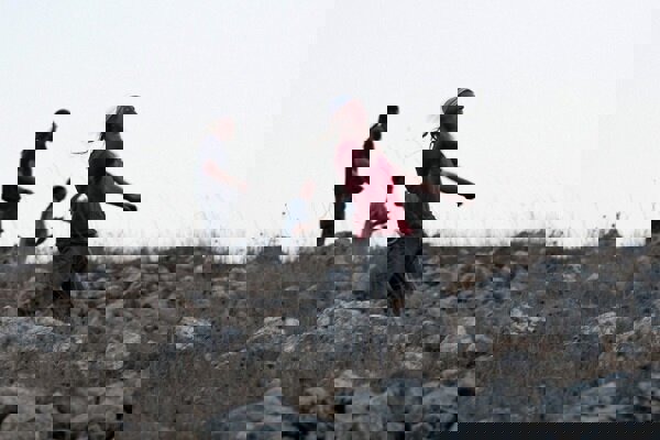 یورش اوباش صهیونیست به شهرک مخماس؛ ۵ نفر زخمی شدند