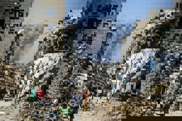 مرکز حقوق بشر غزه: تل آویو به دنبال غیر قابل‌ زیست کردن غزه است