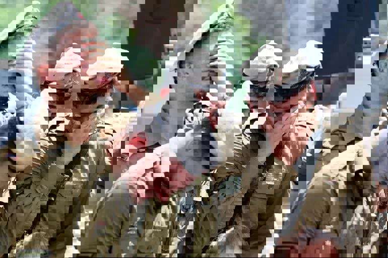 هلاکت نظامی صهیونیست به دست یک نظامی دیگر