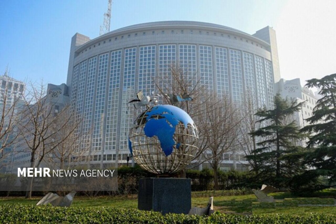 چین: مخالف استفاده از زور در روابط بین‌الملل هستیم