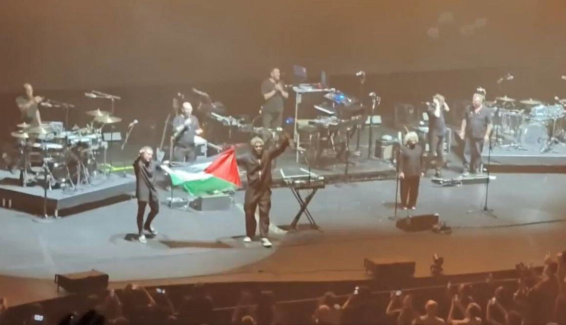 نمایش پرچم فلسطین، یک گروه موسیقی را با محدودیت‌های سنگاپور روبه‌رو کرد