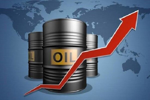 وعده‌های ترامپ برای کاهش قیمت نفت بی‌اثر ماند؛ برنت به ۹۹ دلار رسید