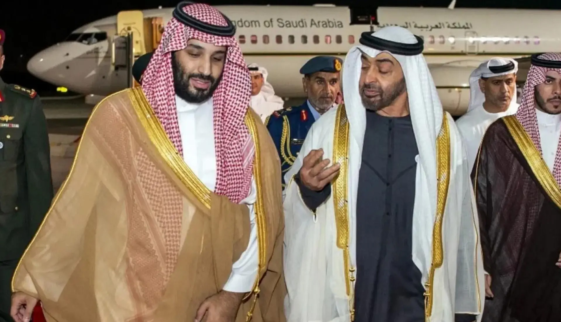 ادعای دراپ سایت: امارات به طور پنهانی به انصارالله در درگیری با عربستان کمک می‌کند
